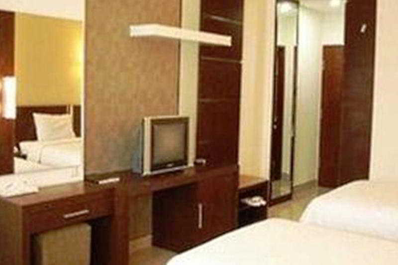 Hotel Naval Бандунг Екстериор снимка